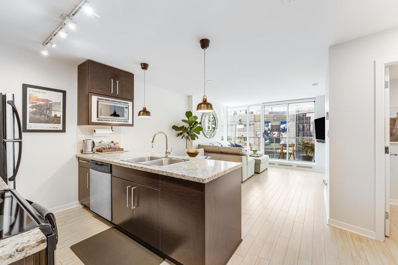 Heart Of Downtown 1 Bd Entire Condo - Pool, Gym, Parking, Office, Ac Vancouver Eksteriør bilde