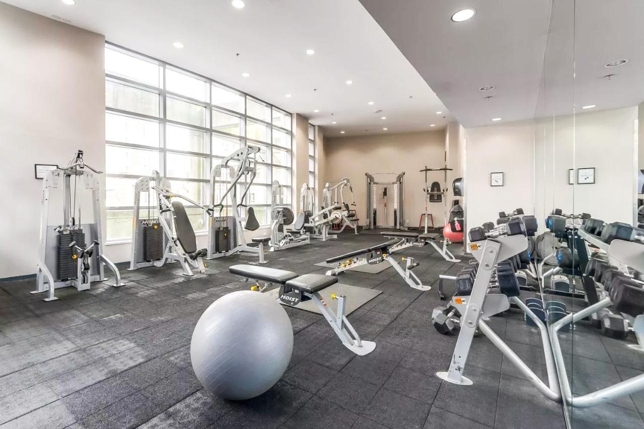 Heart Of Downtown 1 Bd Entire Condo - Pool, Gym, Parking, Office, Ac Vancouver Eksteriør bilde