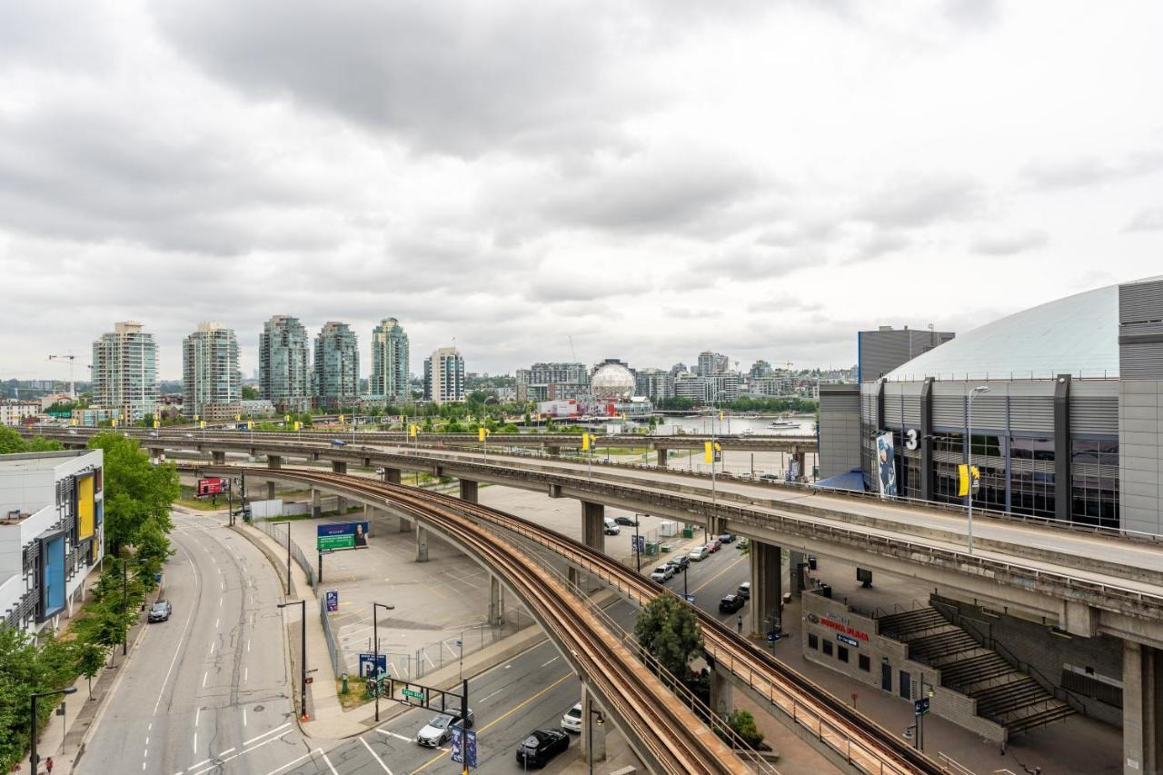 Heart Of Downtown 1 Bd Entire Condo - Pool, Gym, Parking, Office, Ac Vancouver Eksteriør bilde