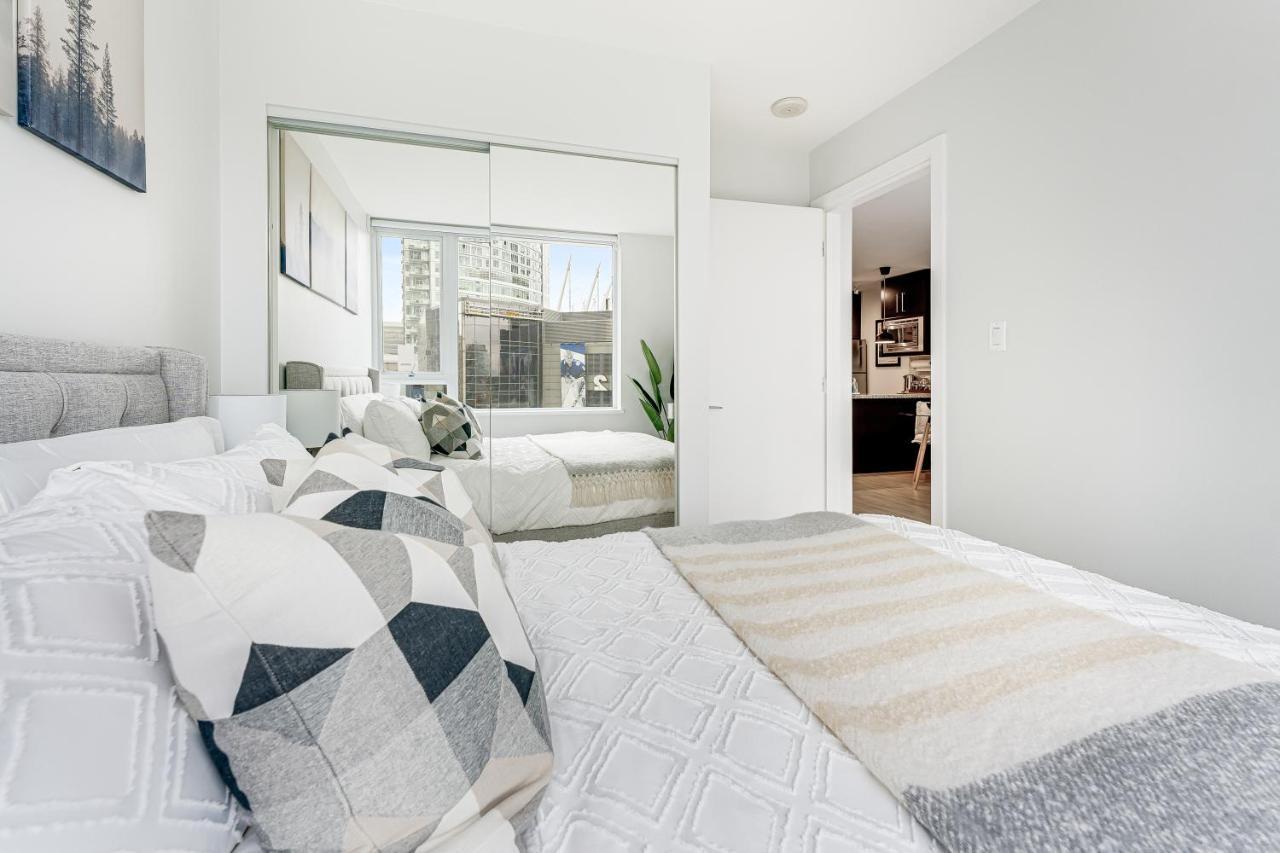 Heart Of Downtown 1 Bd Entire Condo - Pool, Gym, Parking, Office, Ac Vancouver Eksteriør bilde